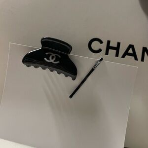 CC Boutique Black Hair Clip